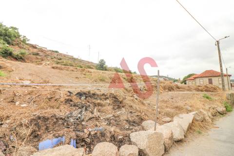 Lote de terreno para construção com com 3.393 m2 em São Miguel, Vizela