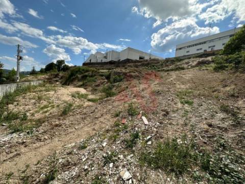 Terreno para construção Industrial com 5.685 m2 em Infias, Vizela