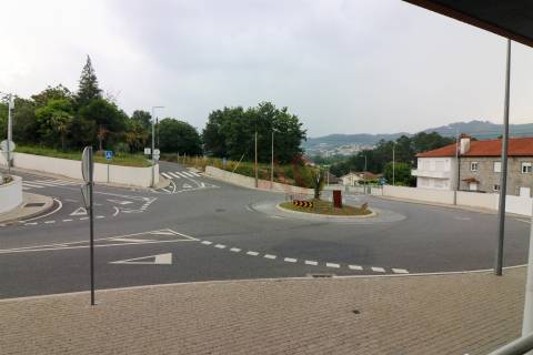 Trespasse de estabelecimento comercial com 197 m2 em Lagoas, Santo Adrião de Vizela