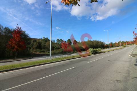 Terreno para construção com 8.720 m2 em Lousada