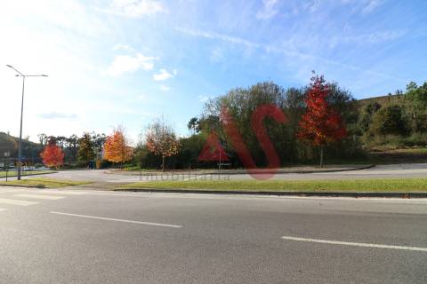 Terreno para construção com 8.720 m2 em Lousada