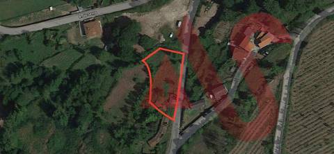 Moradia para restauro em S. Jorge, Felgueiras