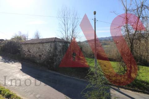 Moradia para restauro em S. Jorge, Felgueiras