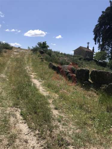 Quinta com Capela com 39.018,00m2&#8203;&#8203;&#8203;&#8203;&#8203;&#8203;&#8203; em Telhe, Soalhães, Marco de Canaveses.