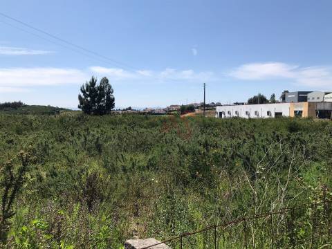 Terreno para construção com 2.374 m2 em Revinhade, Felgueiras