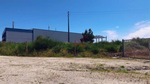 Terreno para construção com 2.374 m2 em Revinhade, Felgueiras