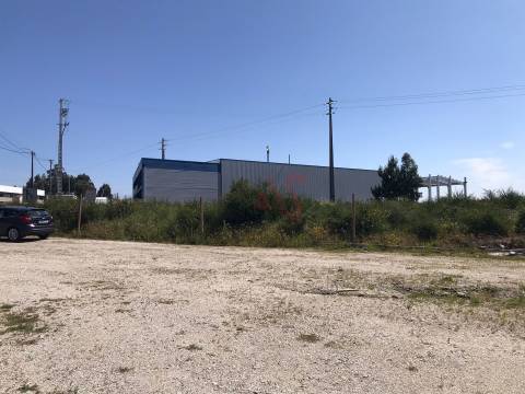 Terreno para construção com 2.374 m2 em Revinhade, Felgueiras