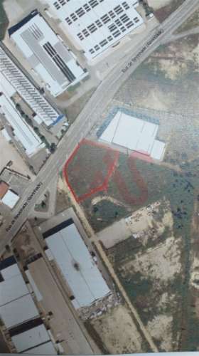 Terreno para construção com 2.374 m2 em Revinhade, Felgueiras