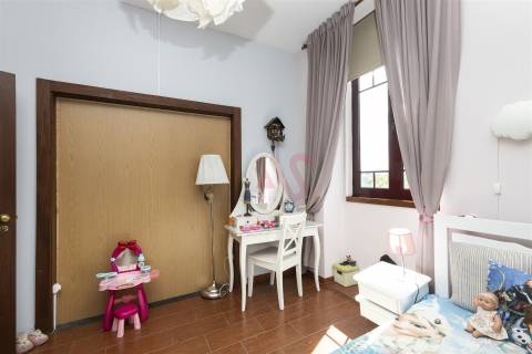 Moradia de Charme T7 na Freguesia de Bairro, Concelho de Vila Nova de Famalicão