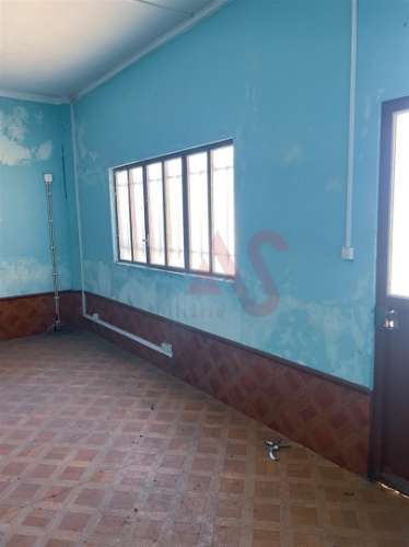 Armazém de 250 m² em Lordelo, Guimarães