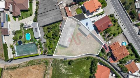 Armazém de 250 m² em Lordelo, Guimarães