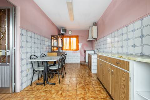 Moradia T6 em Arosa, Guimarães