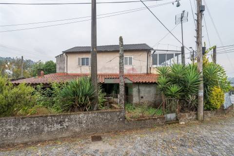 Moradia T6 em Arosa, Guimarães