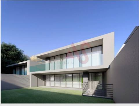 Moradia T5 com Ginásio Piscina e Sala de Cinema localizada em Nogueiró e Tenões - Braga