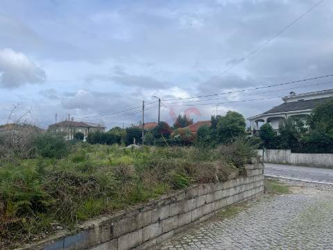 Terreno para construção com 38.934m2 em Nespereira, Lousada