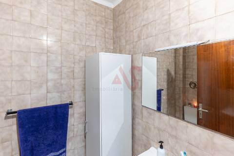 Apartamento T3+1 renovado no Centro de Felgueiras