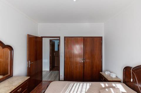 Apartamento T3+1 renovado no Centro de Felgueiras