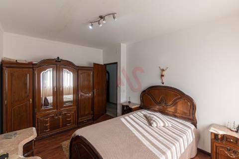 Apartamento T3+1 renovado no Centro de Felgueiras