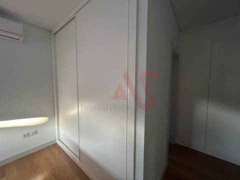 Moradia T4 no centro de Lousada