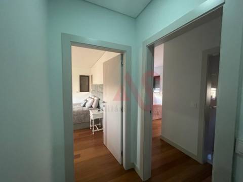 Moradia T4 no centro de Lousada