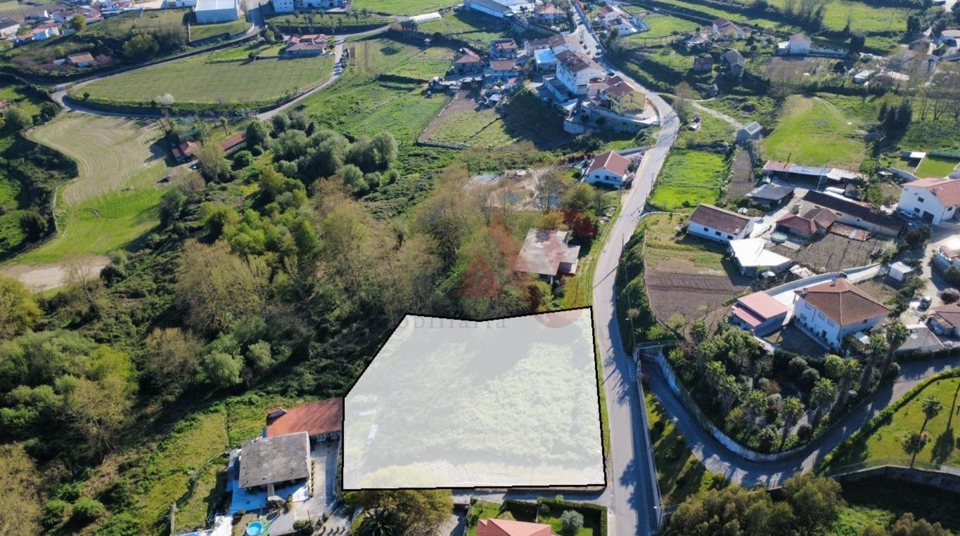 Terreno para construção com 2.850 m² em Lagares, Felgueiras