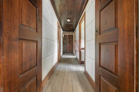 Quintinha Histórica com 27.397 m², em Guimarães