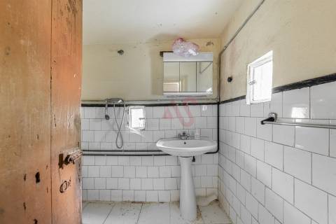 Quintinha Histórica com 27.397 m², em Guimarães