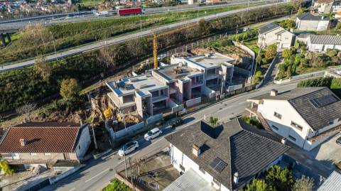 Moradia T3 em Banda em construção em Antime, Fafe