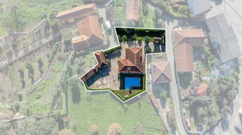 Casa do Loureiro em Paradança, Mondim de Basto