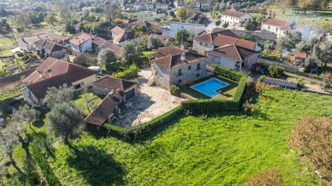 Casa do Loureiro em Paradança, Mondim de Basto