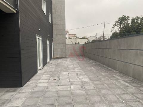 Apartamento T2 no Centro de Freamunde, Paços de Ferreira