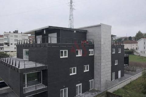 Apartamento T2 no Centro de Freamunde, Paços de Ferreira