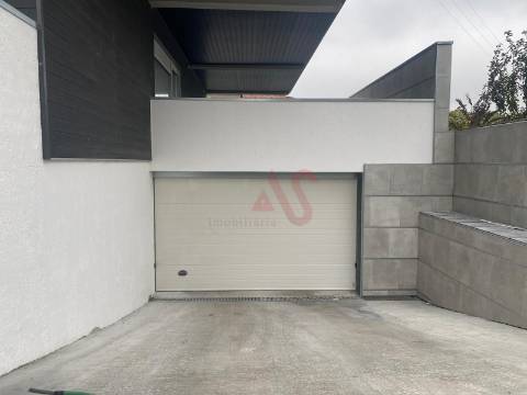 Apartamento T2 no Centro de Freamunde, Paços de Ferreira