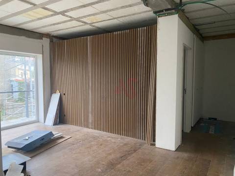Apartamento T3 no Centro de Freamunde, Paços de Ferreira
