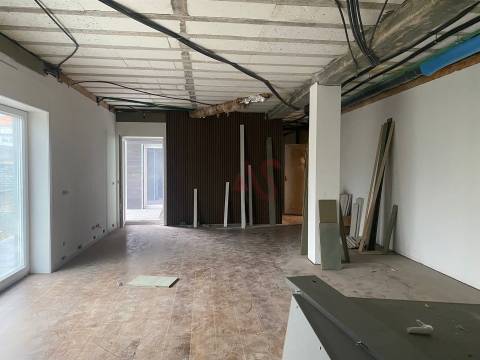 Apartamento T3 no Centro de Freamunde, Paços de Ferreira