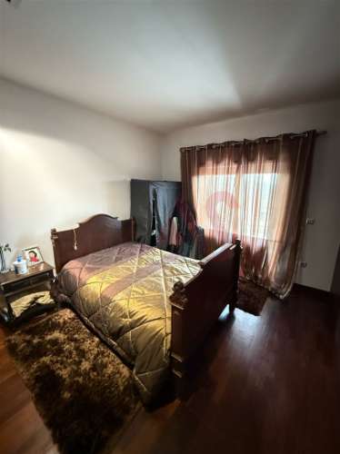 Edifício para Comércio e Habitação em Vila Cova da Lixa, Felgueiras