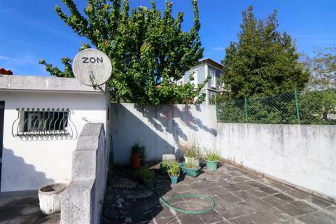 Prédio para remodelar ALTA TAXA DE RENTABILIDADE no centro histórico de Guimarães