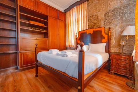 Exclusiva Propriedade Histórica na Encosta do Bom Jesus – Braga