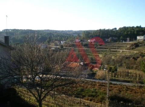 Moradia T3  com 3 quartos, Varanda, Lareira, em Vila Verde, Alijó