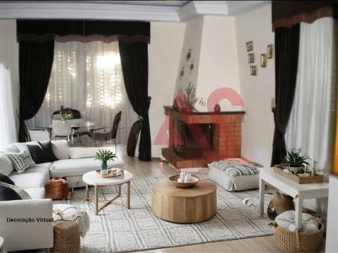 Moradia T3  com 3 quartos, Varanda, Lareira, em Vila Verde, Alijó