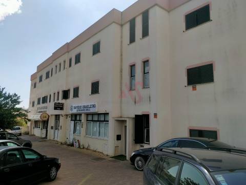 Apartamento T1 a poucos minutos da PRAIA , em Albufeira