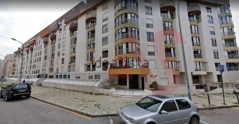 Escritório com 146,95 m2 &#124; Arrecadação &#124; 2 estacionamentos &#124; Lumiar &#124; Lisboa