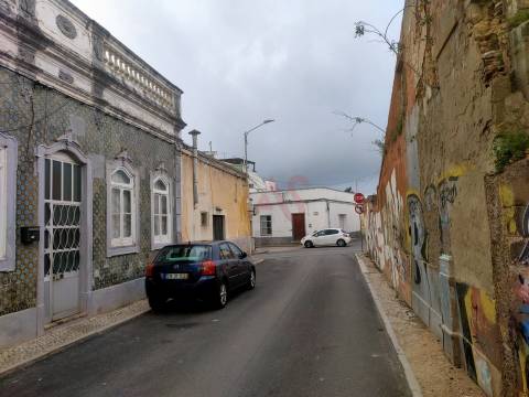 Prédio com projeto aprovado em Olhão, Faro