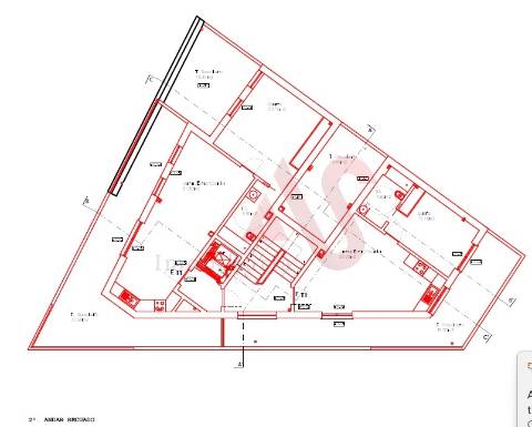 Prédio com projeto aprovado em Olhão, Faro