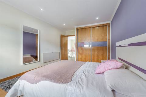 Moradia T4 em Recezinhos (S. Mamede), Penafiel