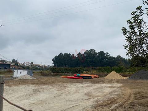 Terreno de Construção com 3.864 m2 em Nogueira , Lousada