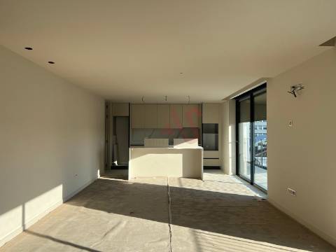 Apartamento T3 no Centro de Paços de Ferreira