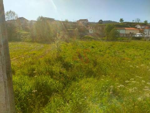 Terreno Rústico com 4.049,24 m² em Nevogilde, Lousada