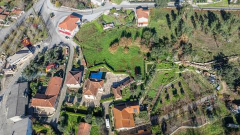 Terreno com 1.900 m² em Paradança, Mondim de Basto