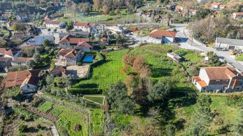 Terreno com 1.900 m² em Paradança, Mondim de Basto